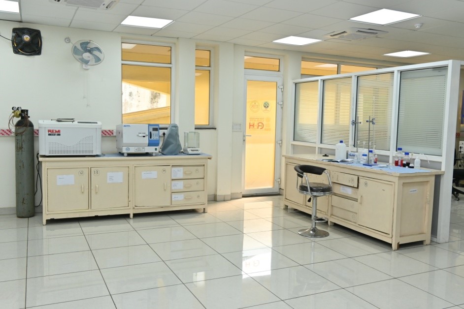 Laboratory Image 2
